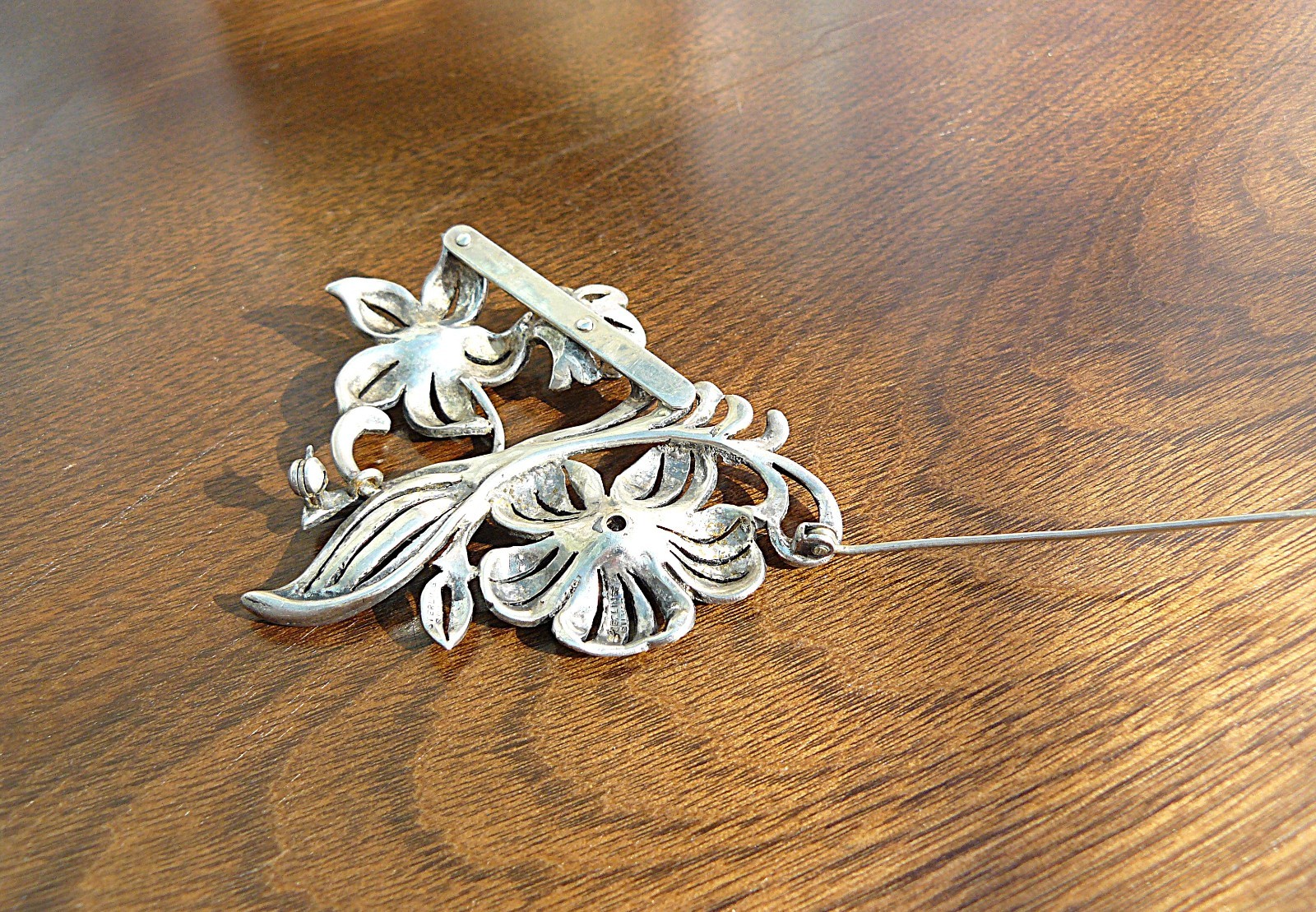 Antique sterling silver marcasite floral brooch garnet centre Art Nouveau 24g