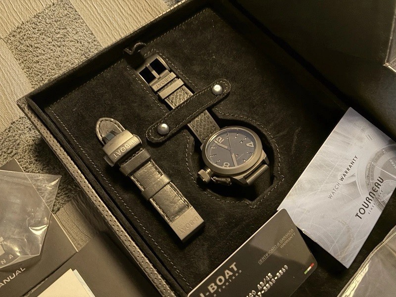 U-Boat Classico 5573 Left Hook 45mm Auto ETA 2824 STEALTH FULL SET