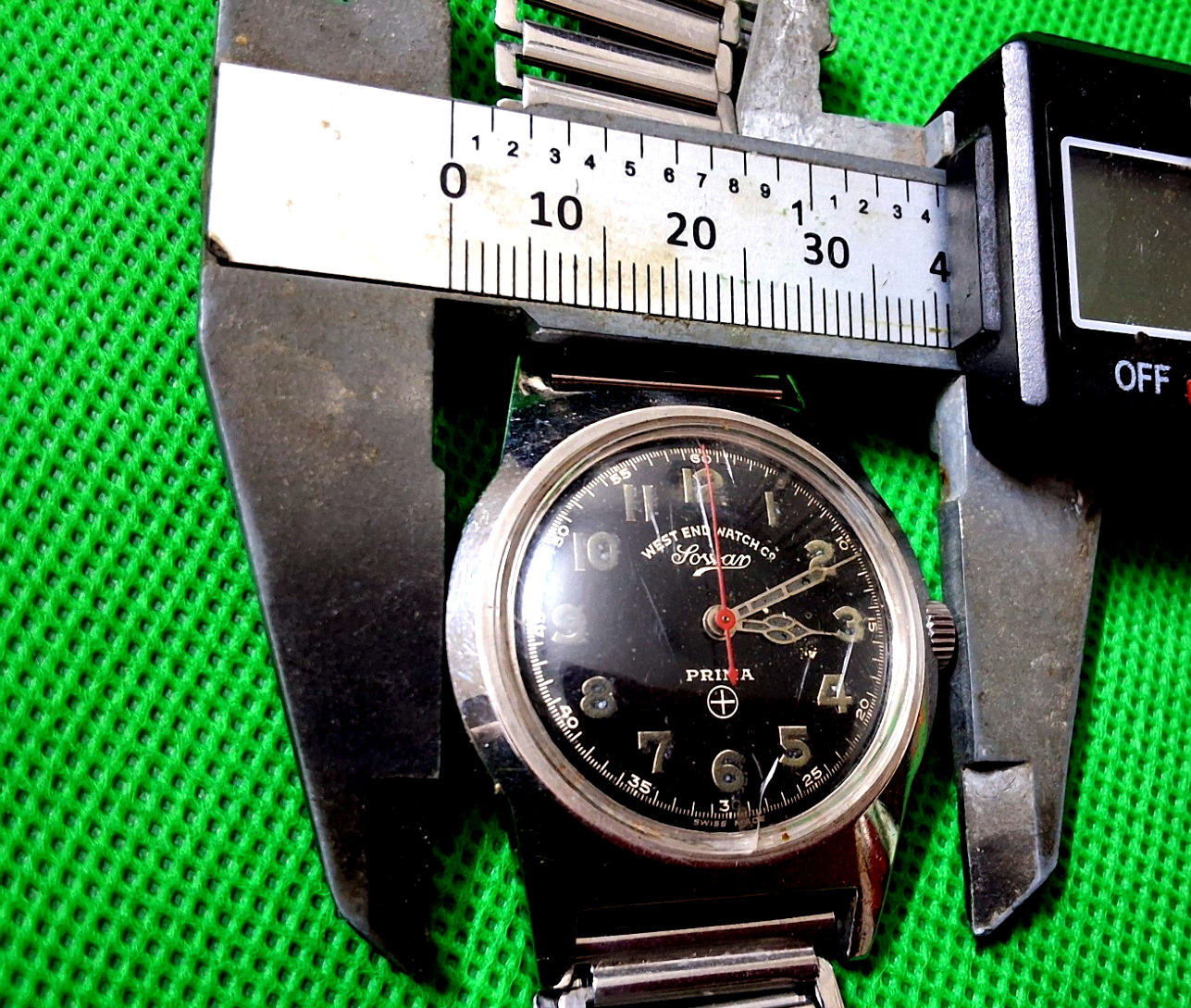 Vintage West End Sowar Prima Manual wind 17 jewels Wrist Watch 36 mm Swiss Made.