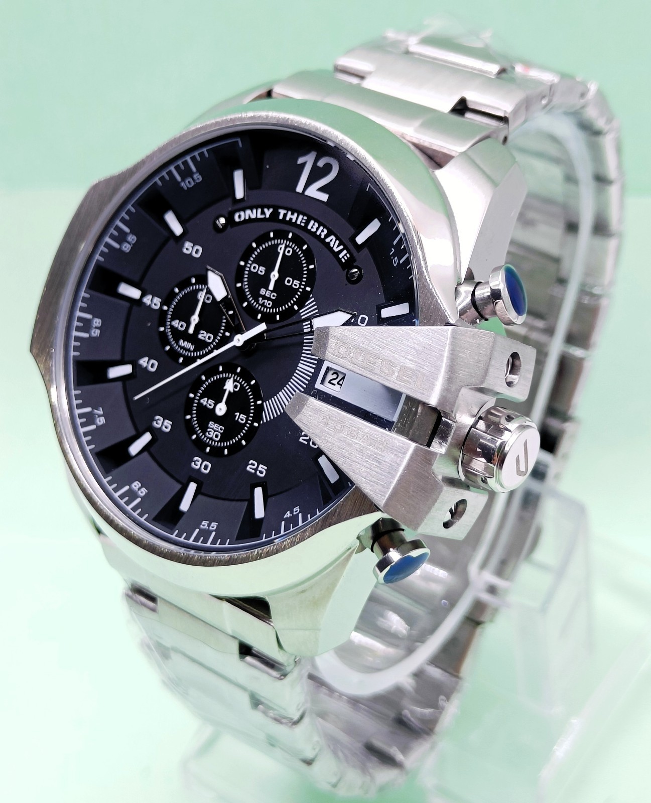 Fabulous Diesel 10 Bar “ONLY THE BRAVE” Chronograph Quartz Men’s Wrist Watch