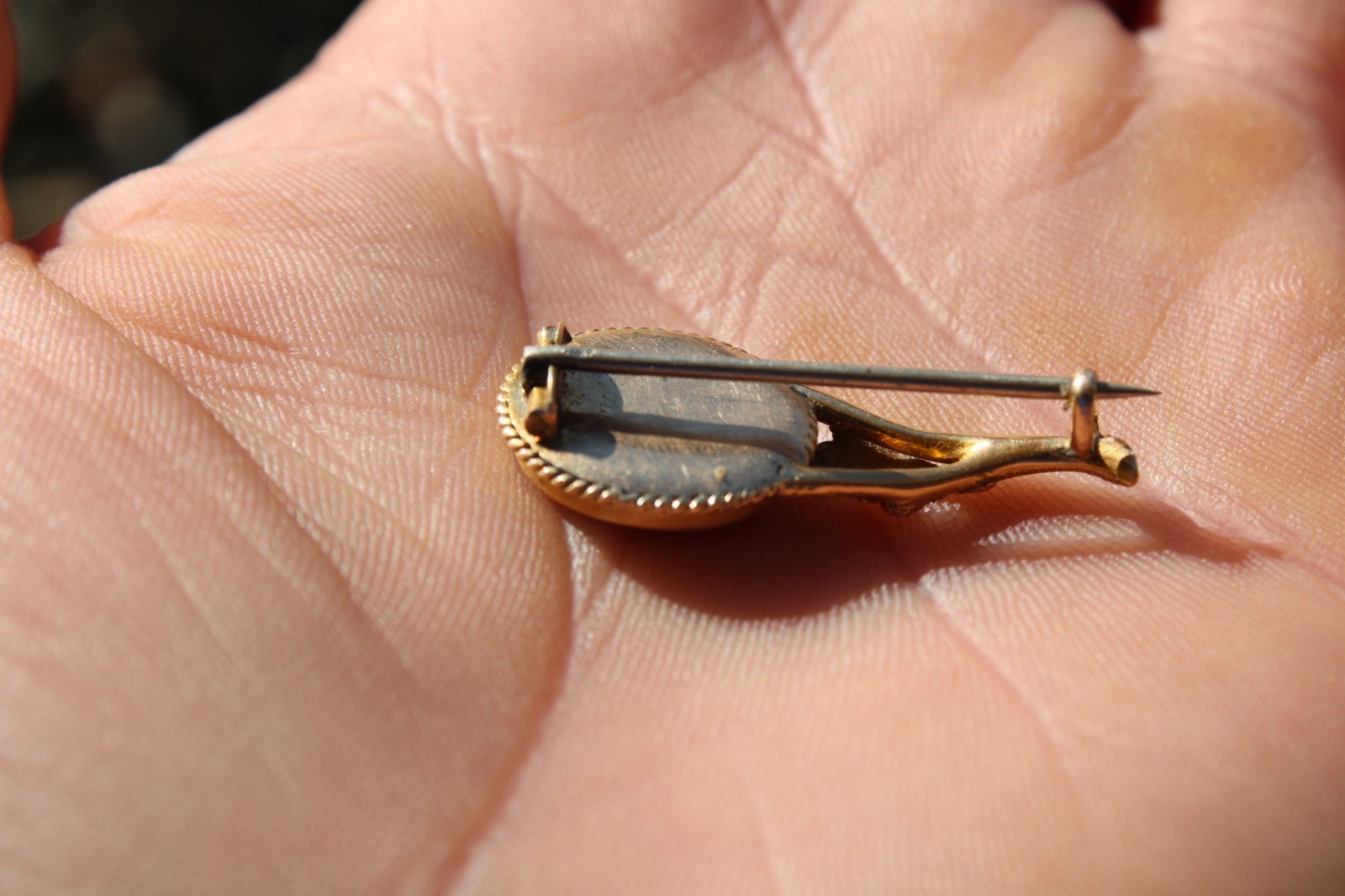 Antique 14k Yellow Gold Victorian Mourning Brooch, 3.17g (1.25″)