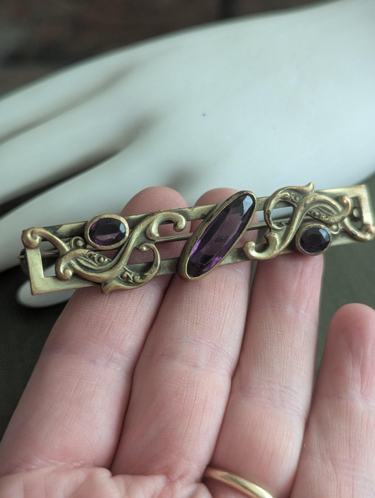 Edwardian Art Nouveau Gold Tone Floral brooch Faux Amethyst Stone Large C Clasp