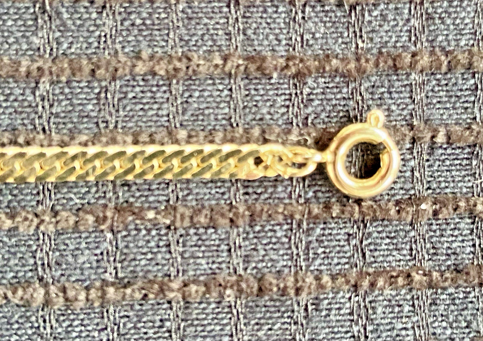 Vintage Korea Gold Tone Herringbone Chain Bracelet Flat Snake Link 7.25″ Retro