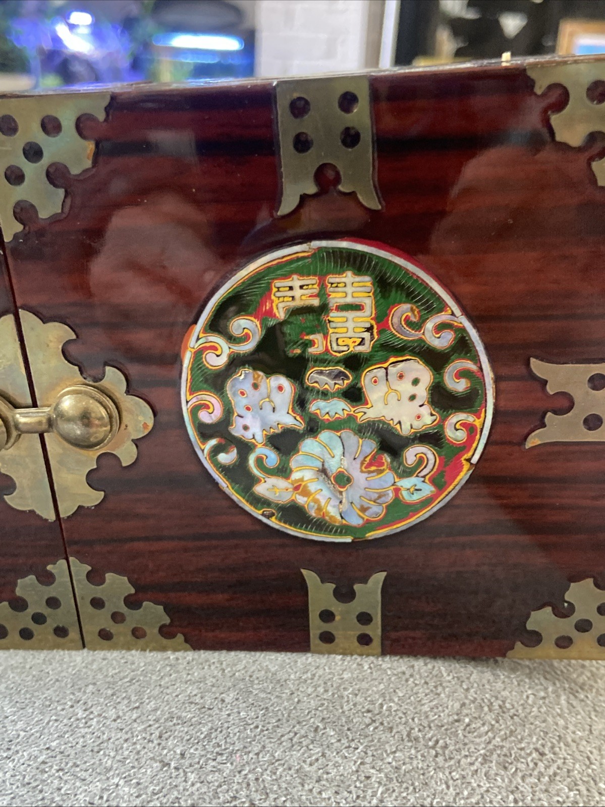 Vtg Korean Lacquerware Mother-Of-Pearl Inlay Document Box Brass Hardware
