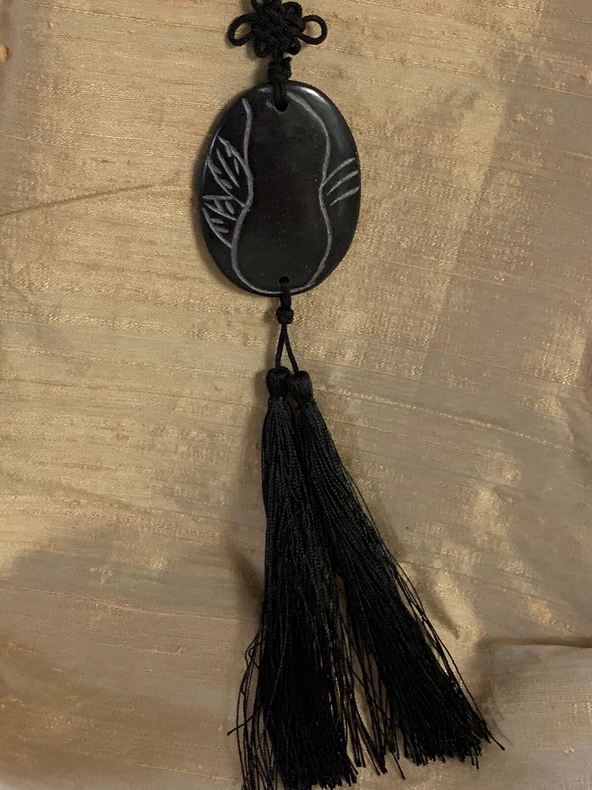 21″ VINTAGE CHINESE EXPORT CARVED BLACK JADE TASSEL PENDANT NECKLACE