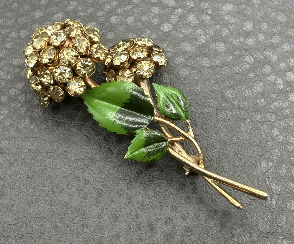 VINTAGE Unsigned Beauty Estate Jonquil Rhinestone Enamel Flower Pin Brooch