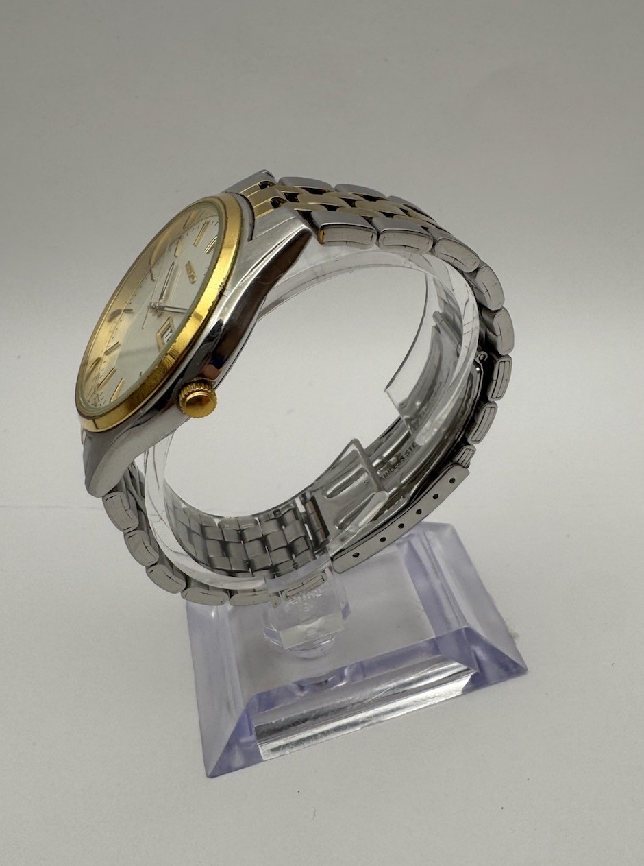 1998 Vintage Seiko Quartz Day-Date Two-Tone Men’s Watch – Seiko 7N43 Movement