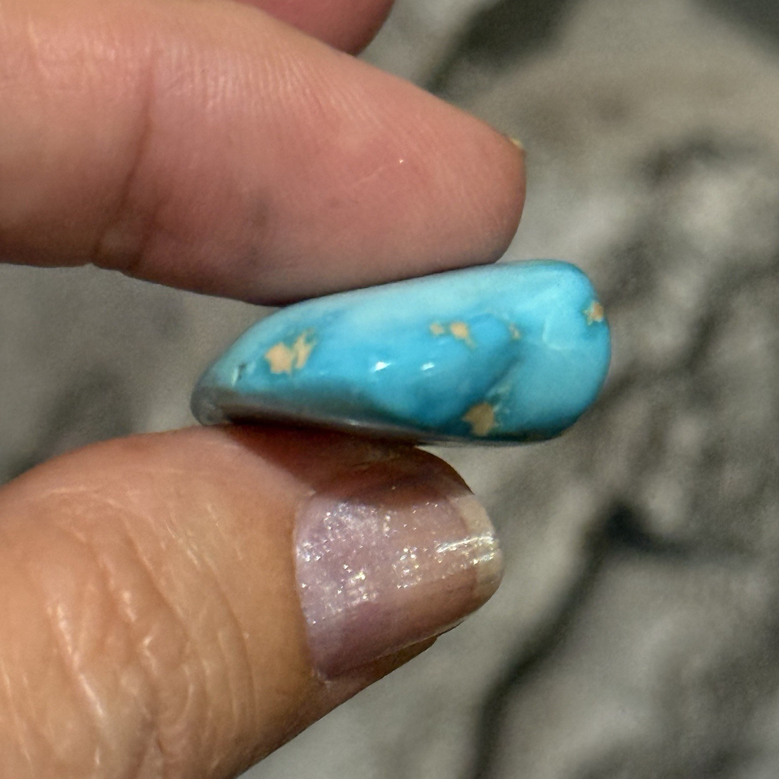 35.6ct 26.7×23.2x10mm Light Blue Hubei Turquoise Drilled Stone Pendant Old Stock