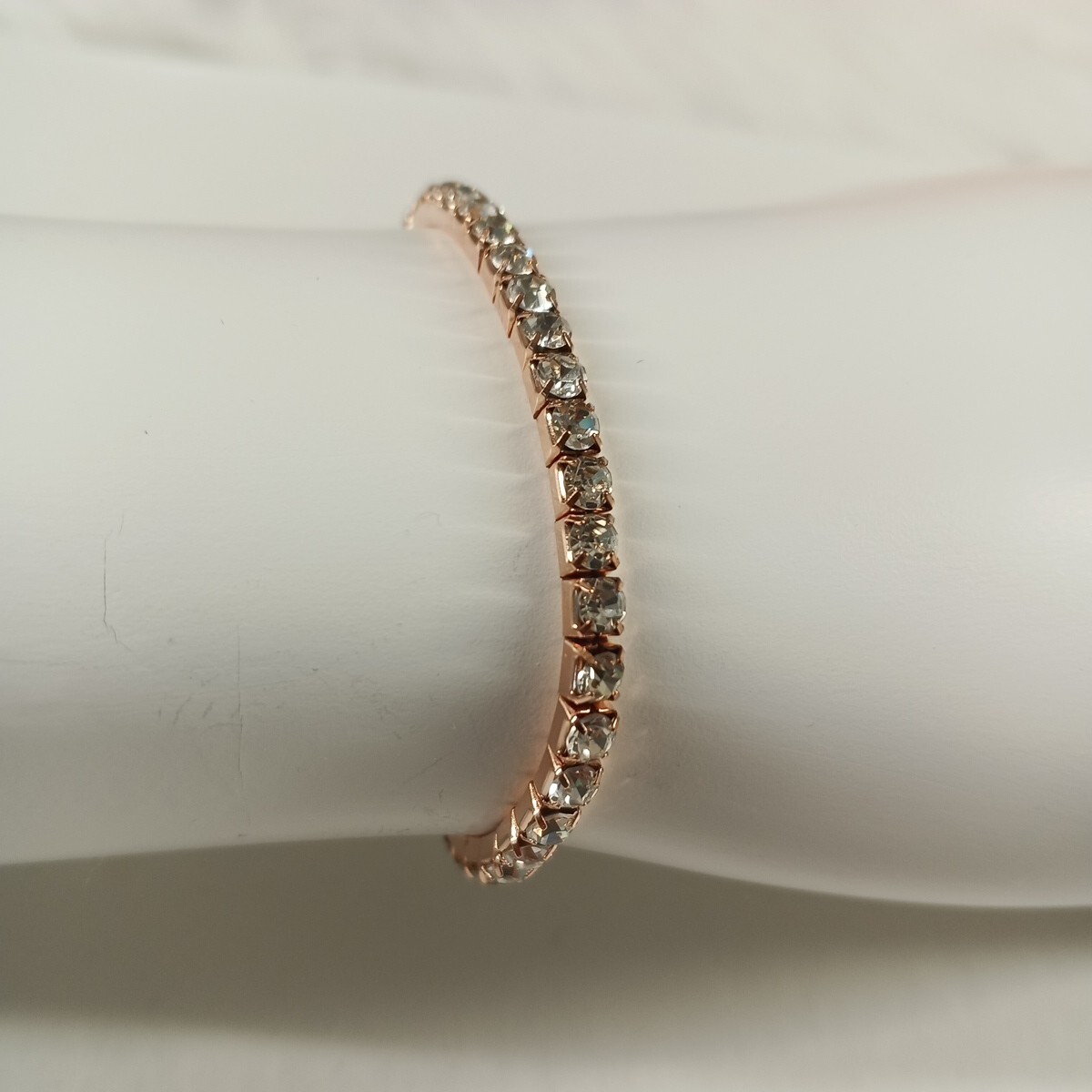 Women’s Elastic Crystal. Bracelet One Size Rose Gold Fashion Jewelry