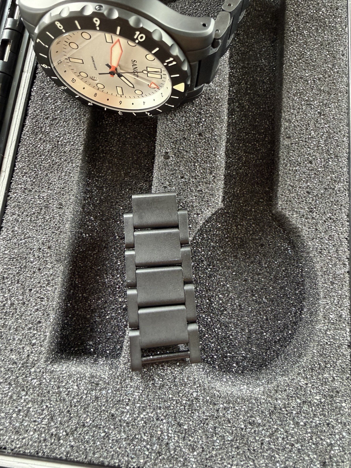 Sangin Instruments Professional Polar DLC Matte GMT