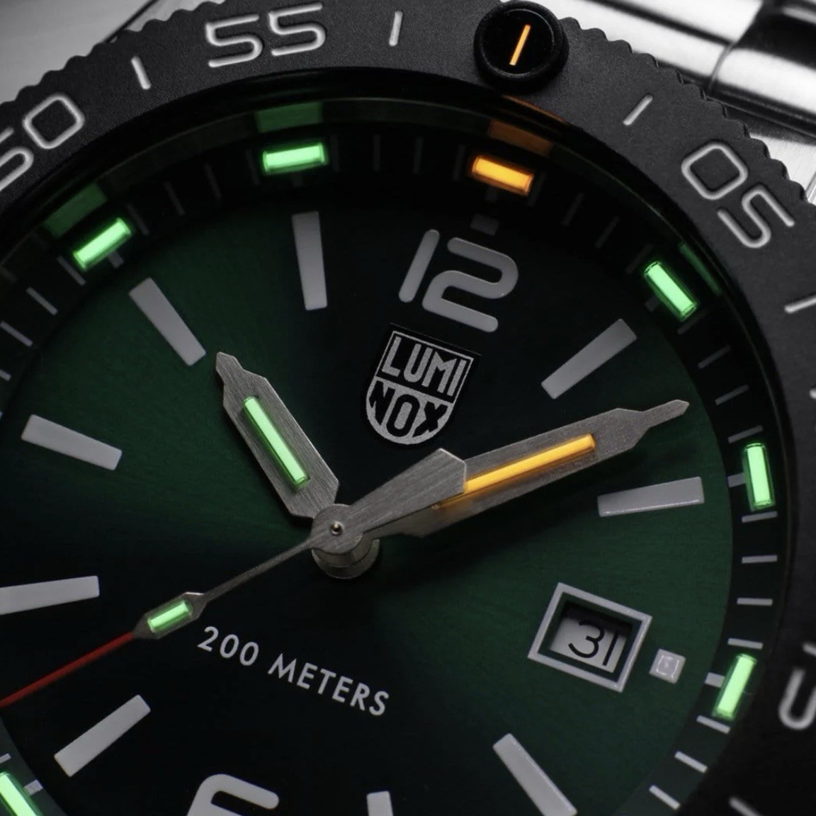 Swiss Luminox XS.3137 Pacific Diver Green Dial Tritium Stainless Mens 44mm Watch