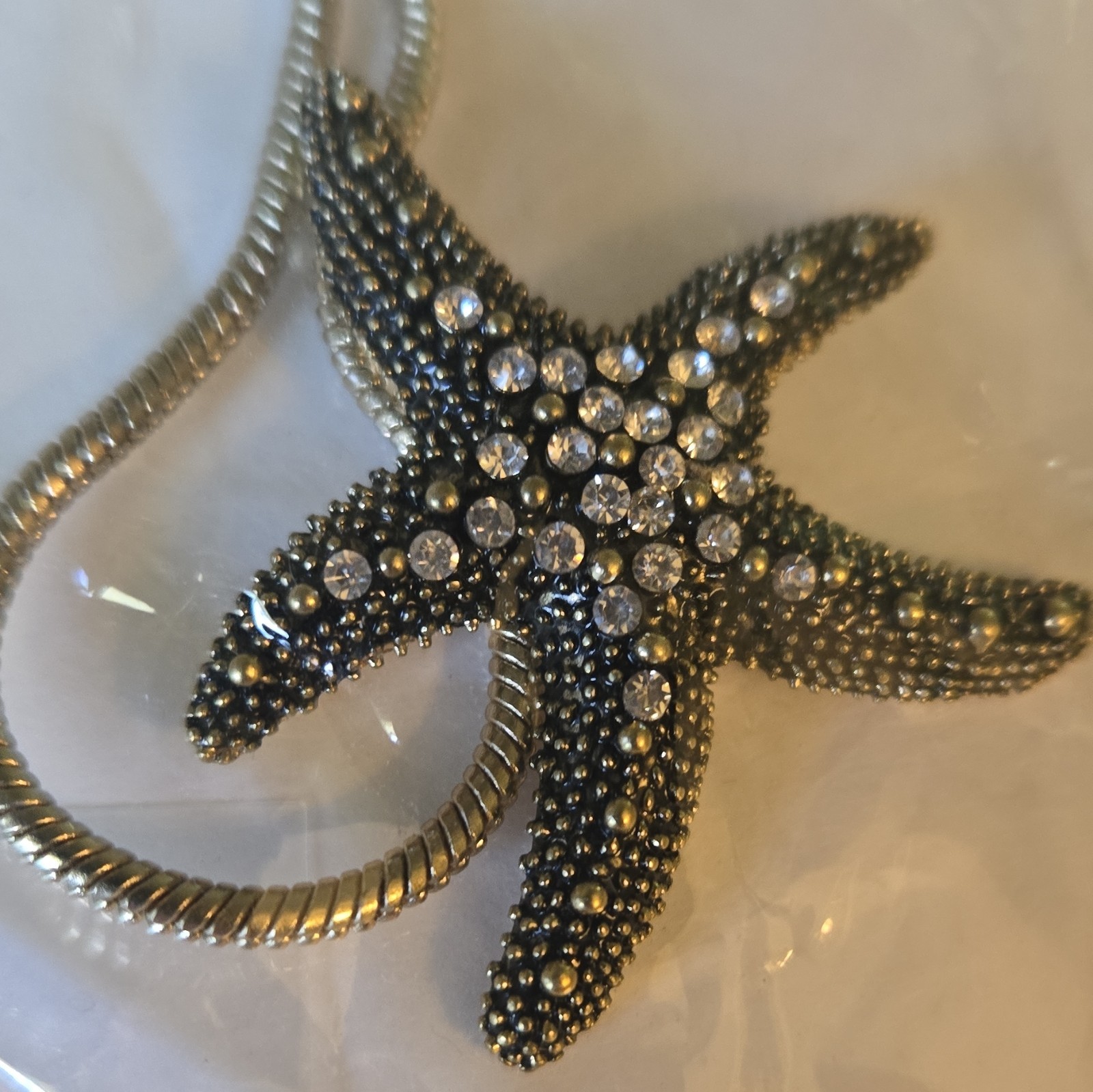 Starfish Beach Jewelry Set Necklace & Earrings, Gold With Black Tone, New