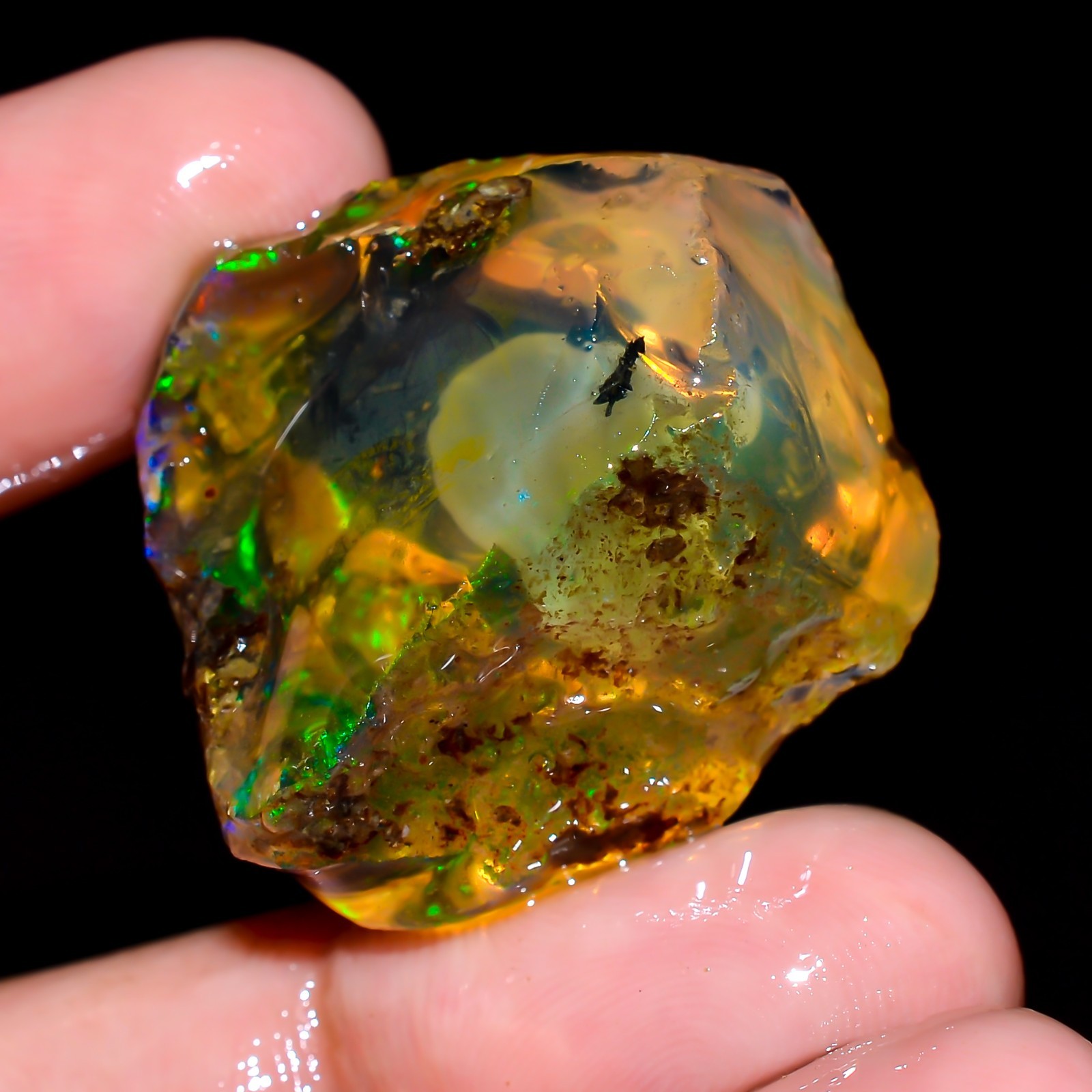 59Ct. Natural Welo Fire Ethiopian Opal Fancy Oil Rough Loose Gemstone 29X26X15mm