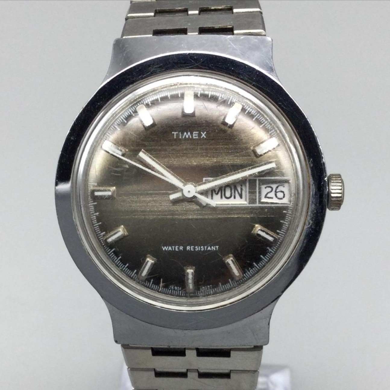 Vintage Timex Viscount Mens Watch 36mm Silver Tone Day Date Manual Wind 7″