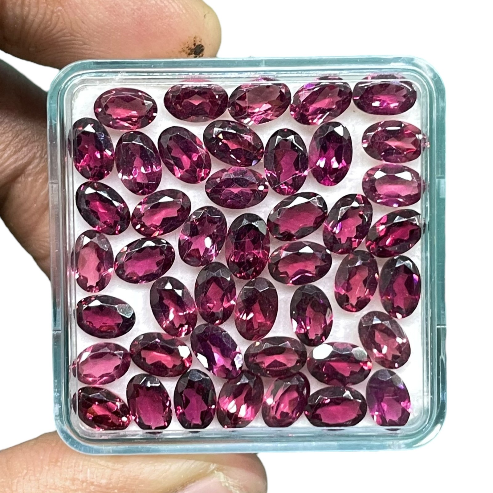 25 Pcs Natural Rhodolite Garnet 6x4mm Oval Cut Loose Untreated Gemstones Lot