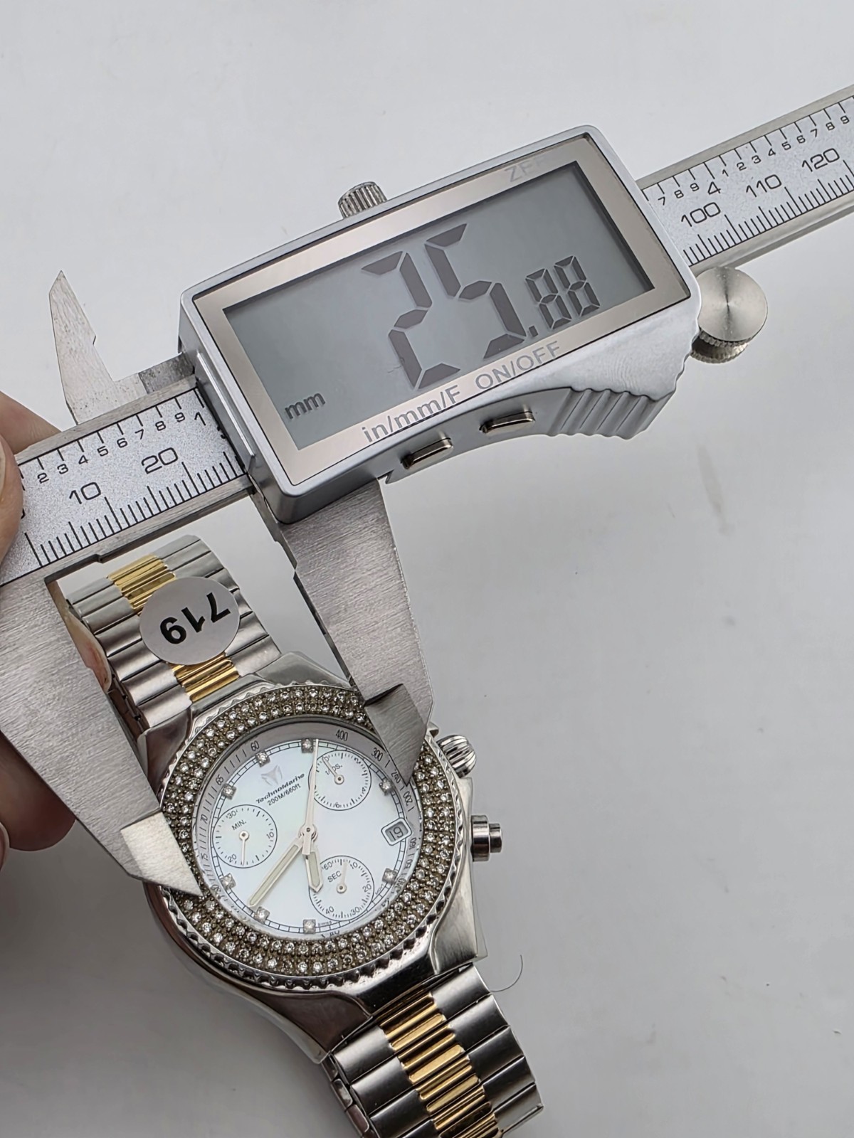Technomarine Technomillennium Chronograph Diamond Bezel Quartz Watch SW6692.