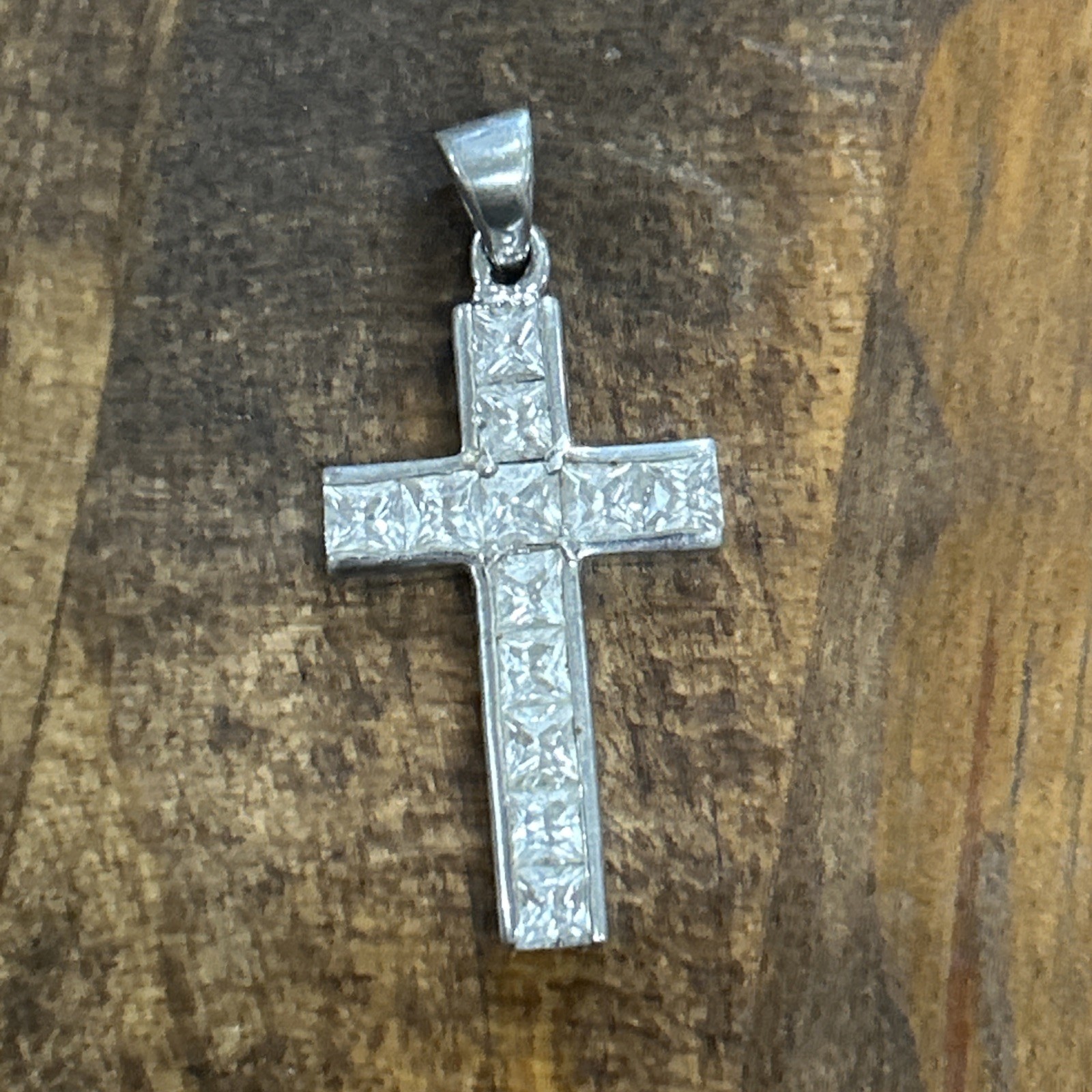 Sterling Silver Cross Pendant White Stones 3.17 Grams