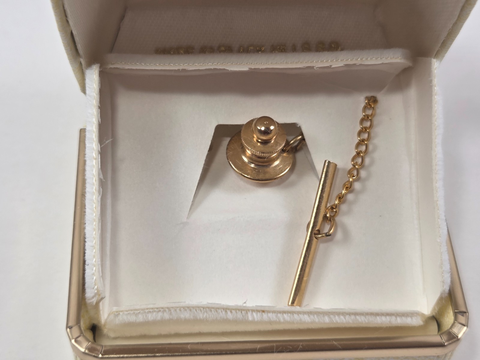Landstrom’s 10K Black Hills Gold Tie Tack/Pin – NIB, Pre-1991 (R791)