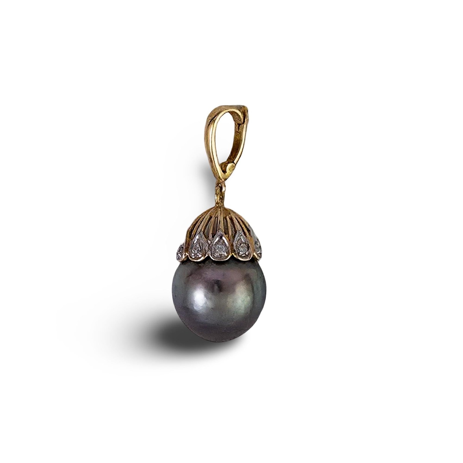 Black Gray Tahitian Pearl & 14k Yellow Gold Flowery-Cap Bale with 6 Diamonds