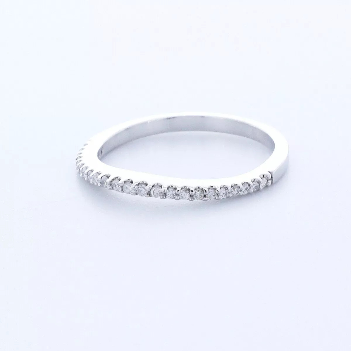 Classic Wedding Band Petite Solid 18K Gold 0.23 CT Round Natural Diamond F VS2