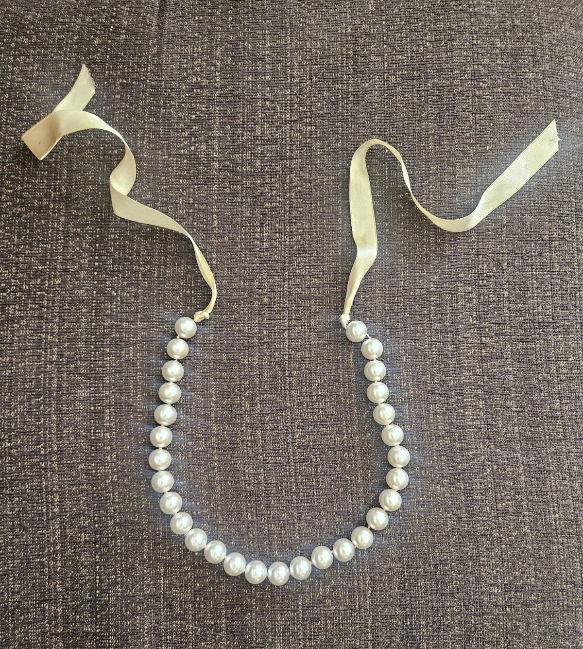 White Faux Imitation Pearl Beaded Necklace, Adjustable Ribbon Tie, 32 in