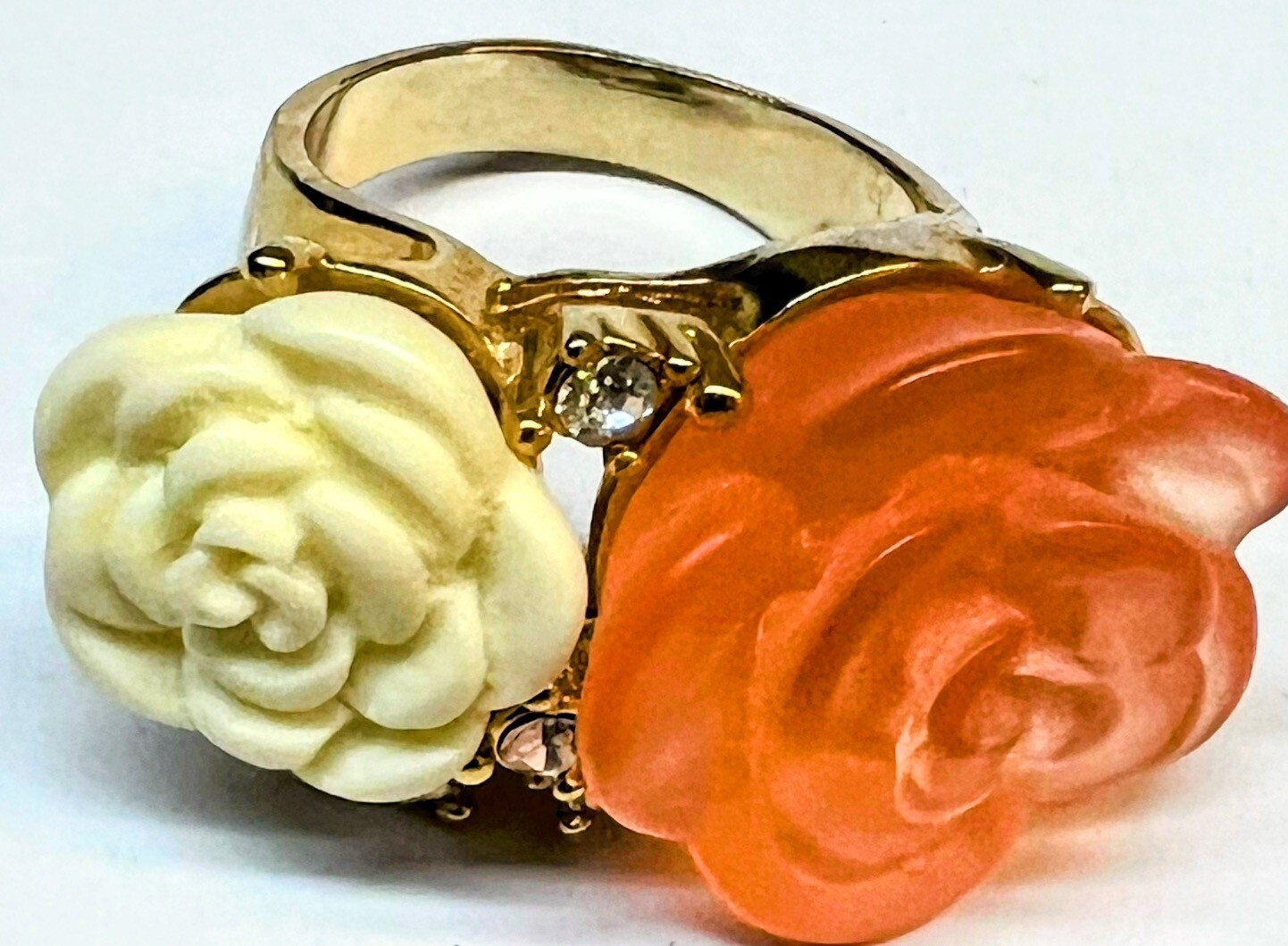 Vintage Aldo Orange And White Rose Ring Size 7.75