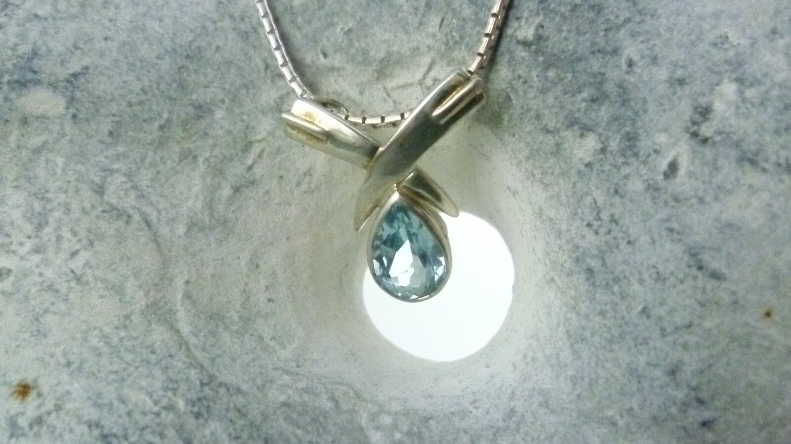 Delicate Light Blue Gemstones Pendant Necklace Italy 925 Sterling Silver