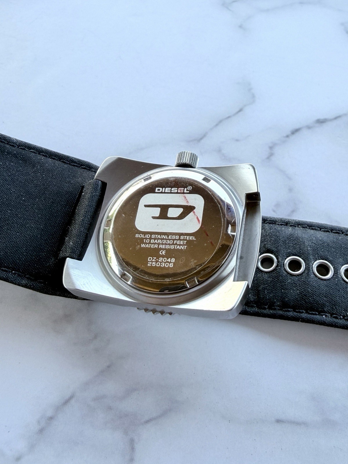Diesel DZ2048 Men’s Watch Vintage Y2K Oversized Black Dial Quartz Wristwatch