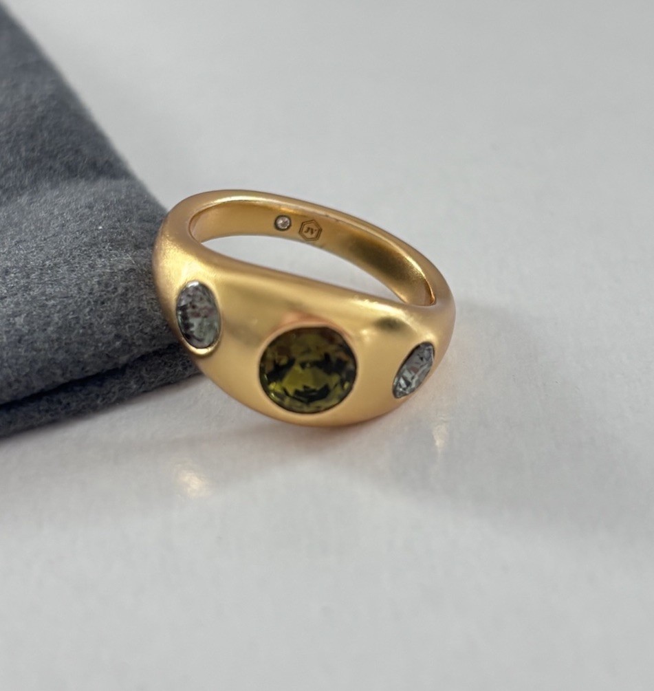 Brand New. $125 Julie Vos Rainbow Blue Twilight Signer Ring