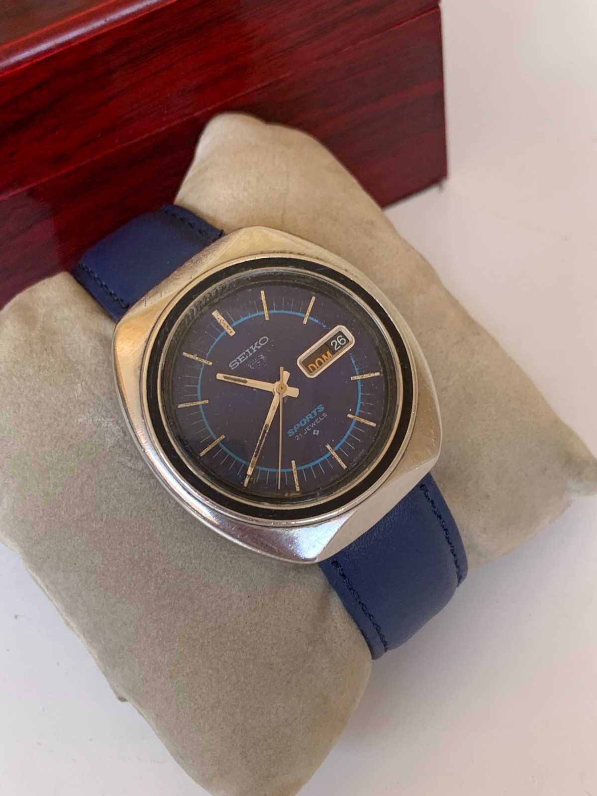 Vintage Seiko 5 Sports 6319-8070 Watch 1970s Blue Dial UFO Automatic 41mm Jumbo