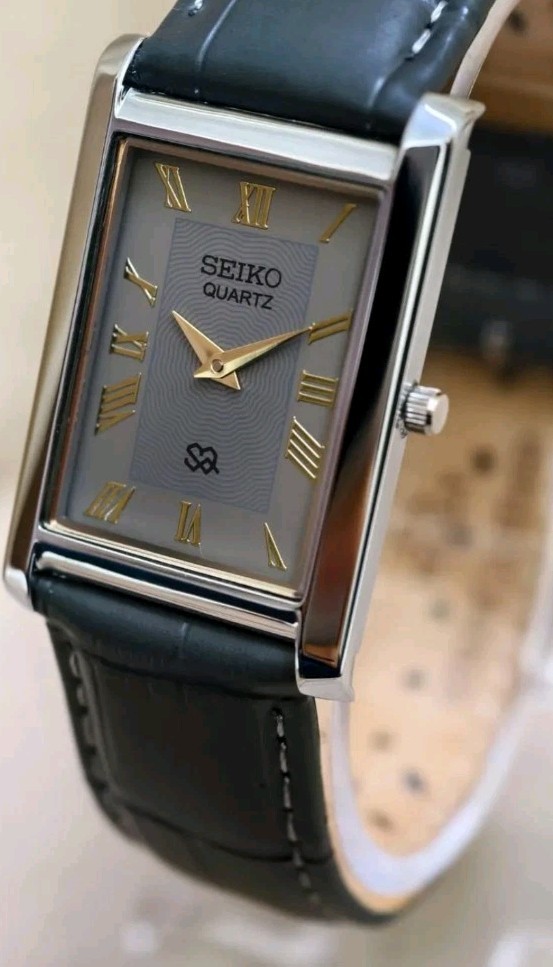 Vintage Seiko Slim Tank Mens Wristwatch Gray Dial Japanese 90s Watch