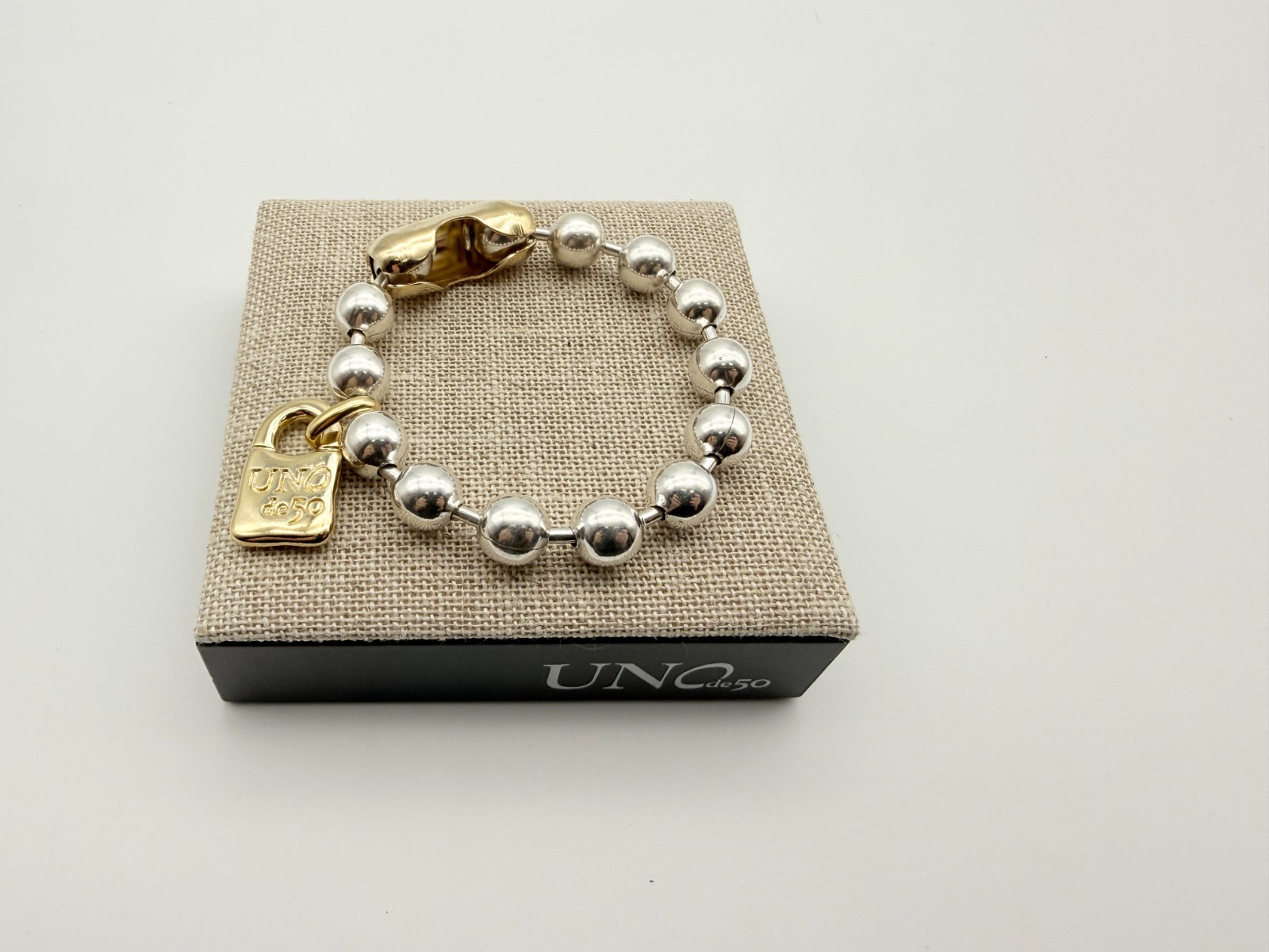 NEW Uno de 50 SNOWFLAKE Bracelet Sterling Silver 18k Gold Plated Beads Medium