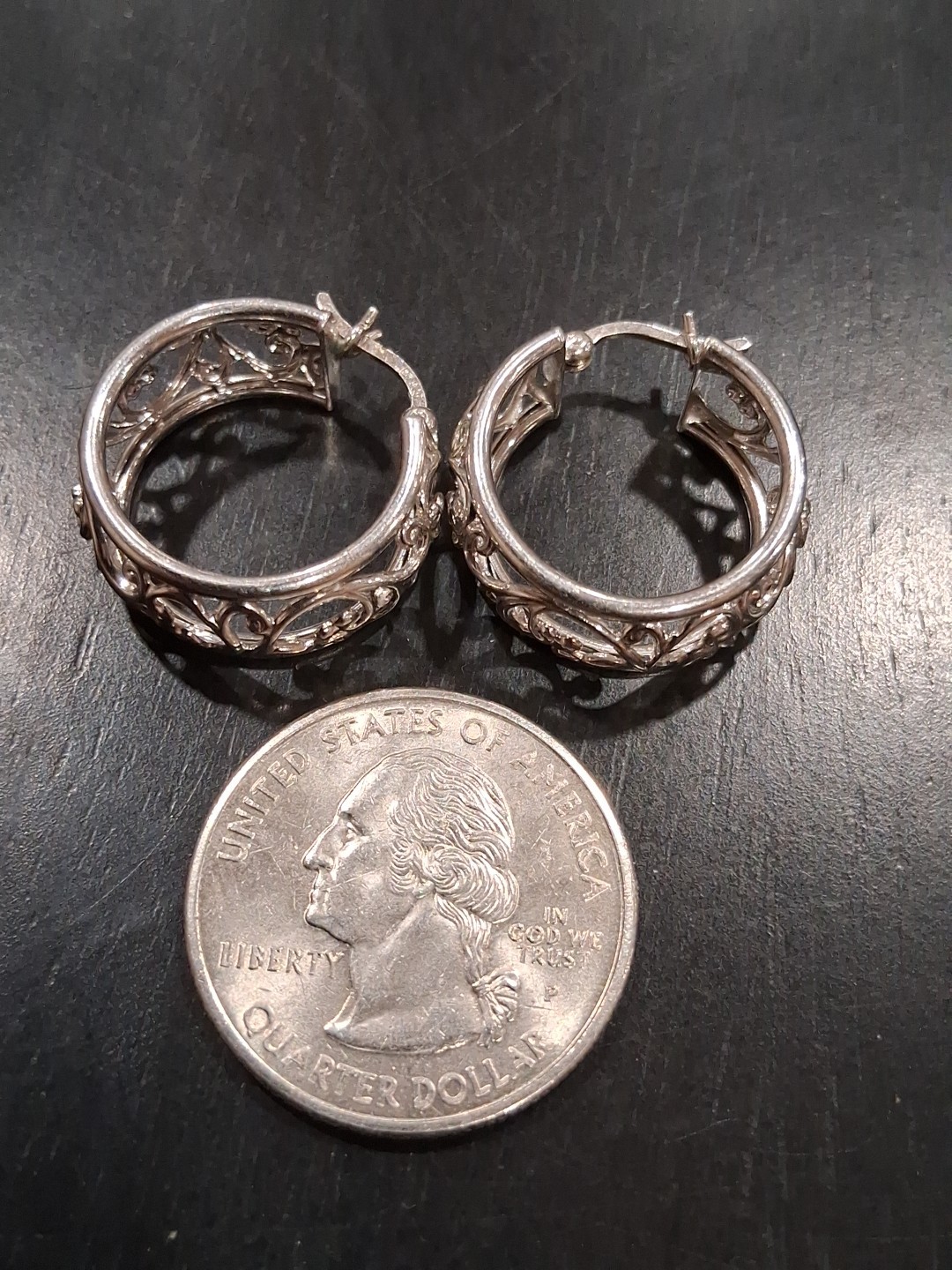 22mm 925 Sterling Silver Vine Style Hoop Earings 3.29 Grams