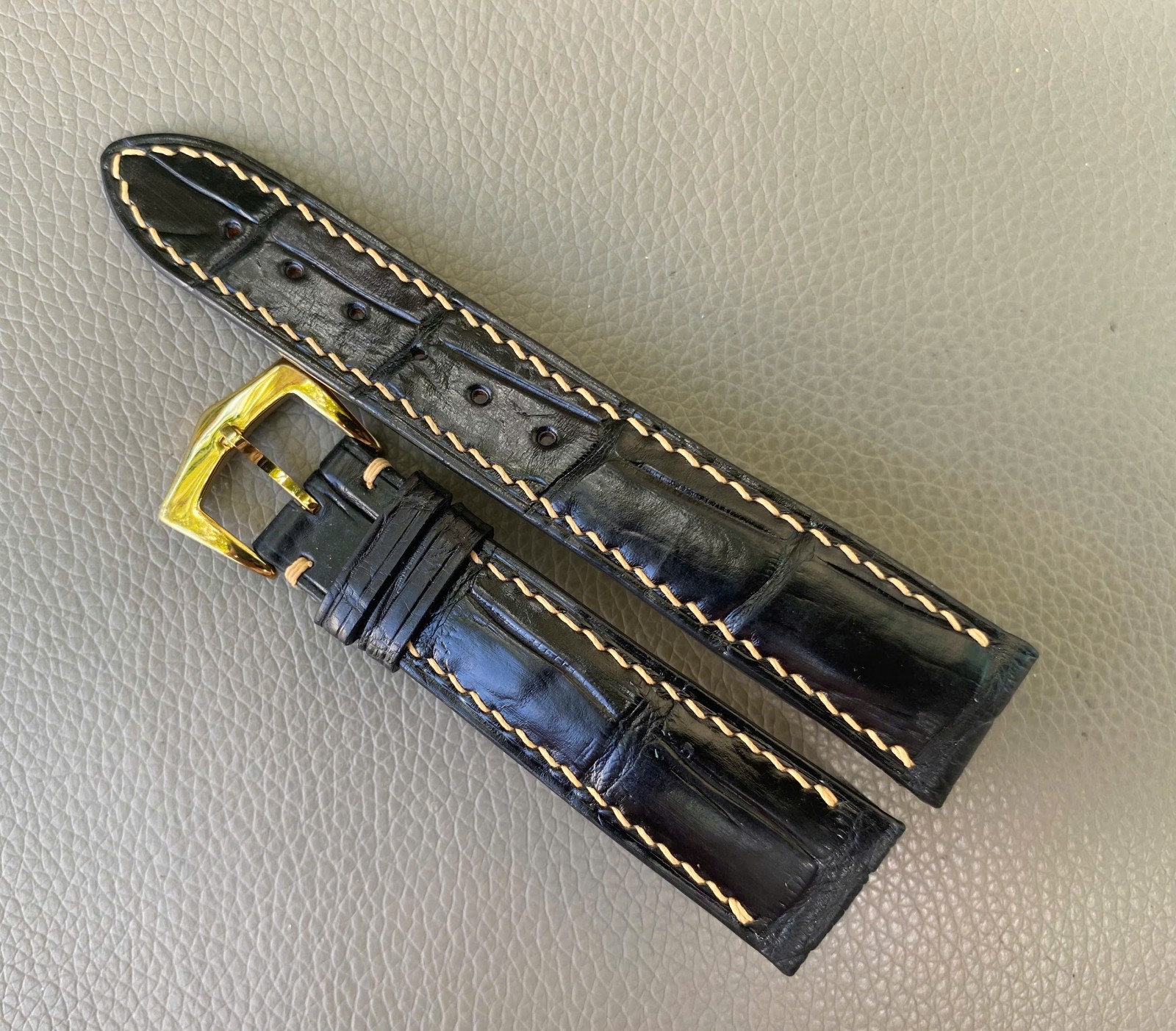 Custom Open Ended Black Genuine leather Strap size 12 13 14 15 16 17 18 19…26