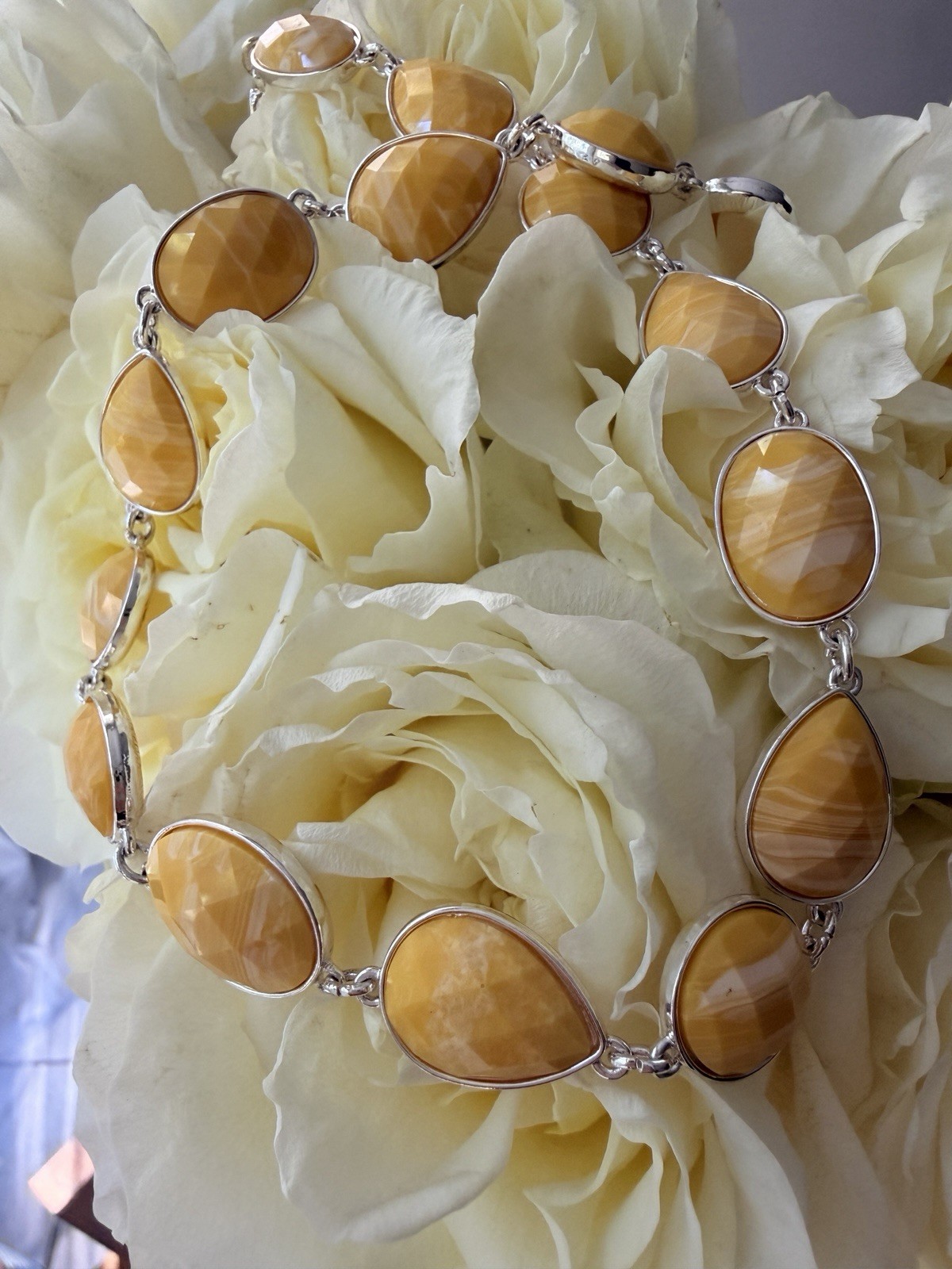 Mustard Yellow Faceted Stone Necklace Silver Tone Adjustable