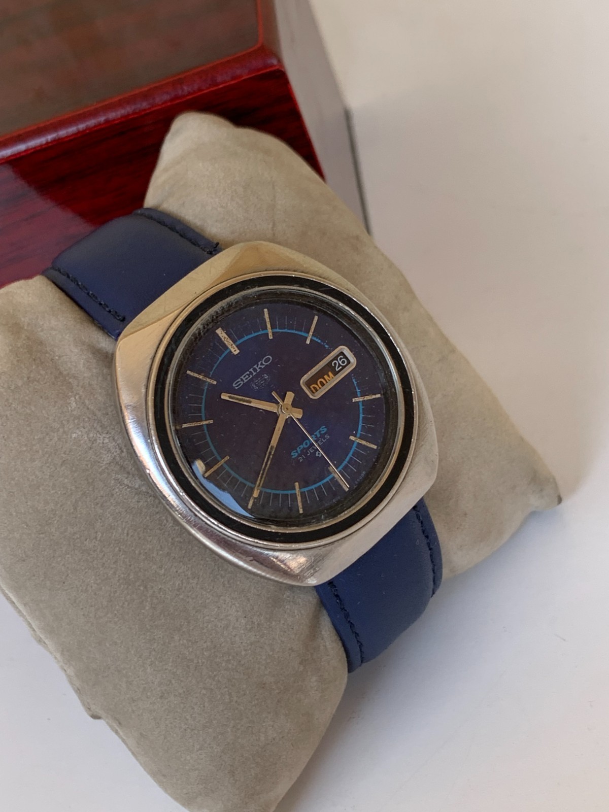 Vintage Seiko 5 Sports 6319-8070 Watch 1970s Blue Dial UFO Automatic 41mm Jumbo