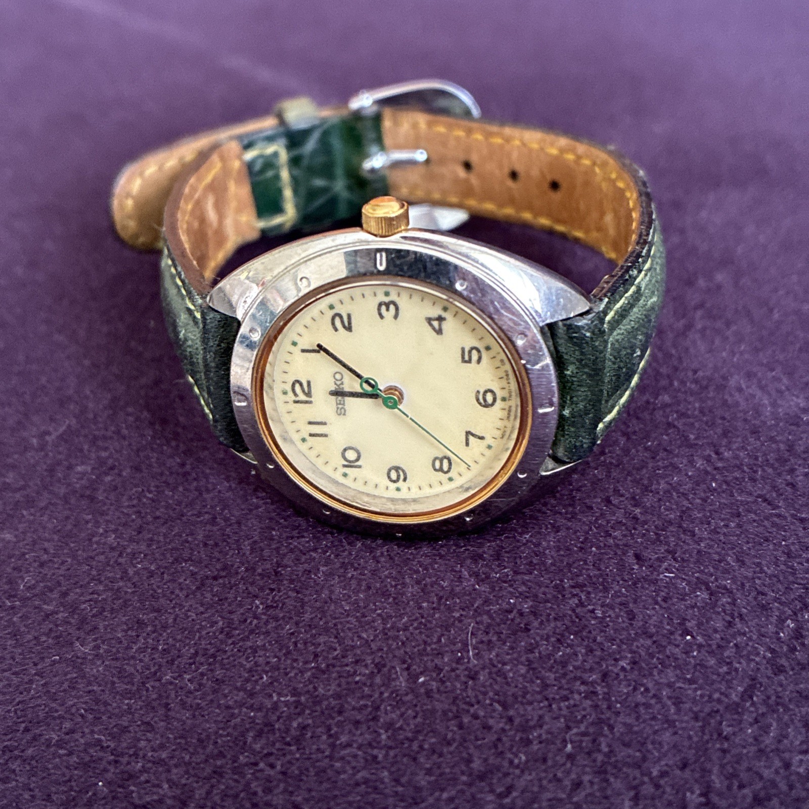 Vintage Seiko 7N01-F030 Ladies Quartz Watch Japan Cream Dial Leather Band UNTEST