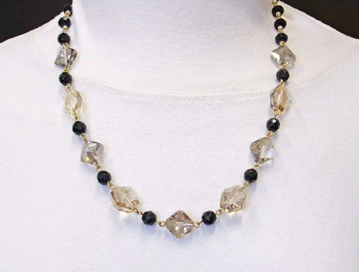 Multi color glass bead link necklace in beige, gray and black glass colors New