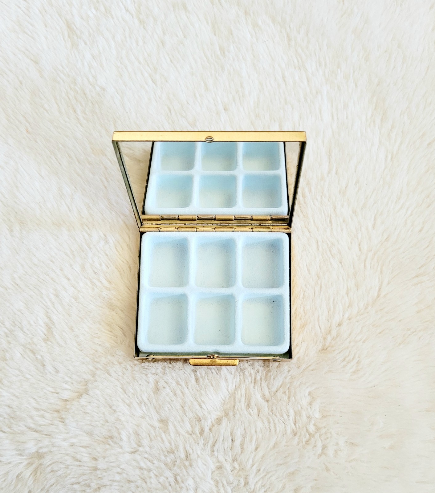 Vintage Earring Caddy Gold Travel Jewelry Box Mirror Compact Case
