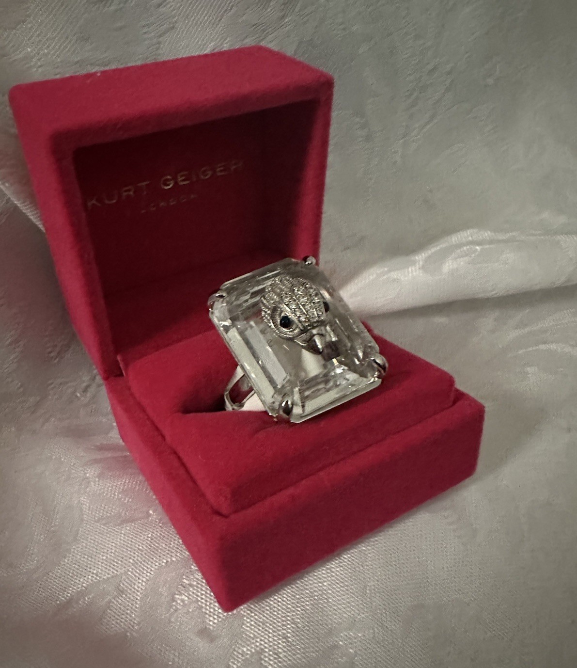 KURT GEIGER LONDON CRYSTAL COCKTAIL SQUARE RING L SZ 8 RED VELVET BX NEW