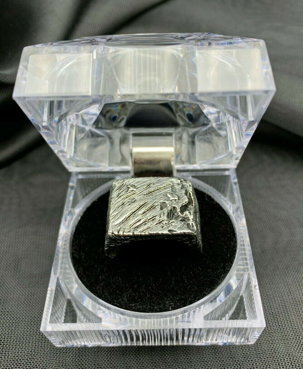 925 Sterling Silver Solid Men’s Ring. Heavy and Stylish. Moon Surface. No Stone