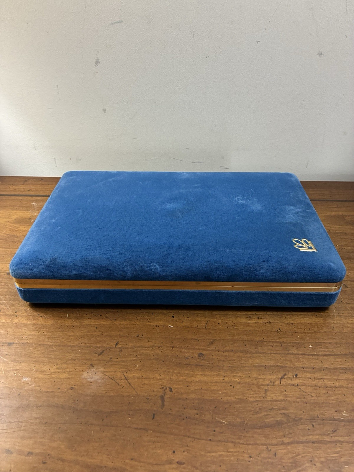 Vintage Mele Blue Velvet Hinged Clamshell Travel Jewelry Box 10×6.5” Mirror EUC