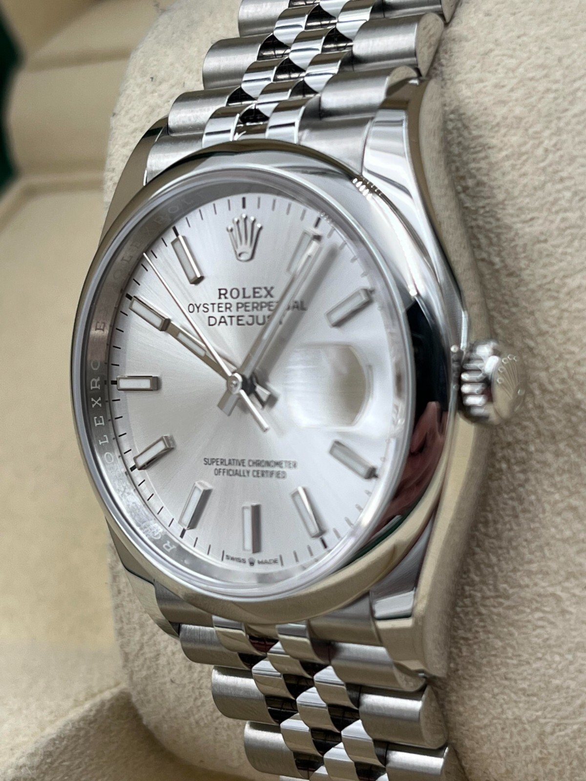 Rolex Date Just 36mm Smooth Silver Dial Jubilee Bracelet 126200 Pre-Owned 2023