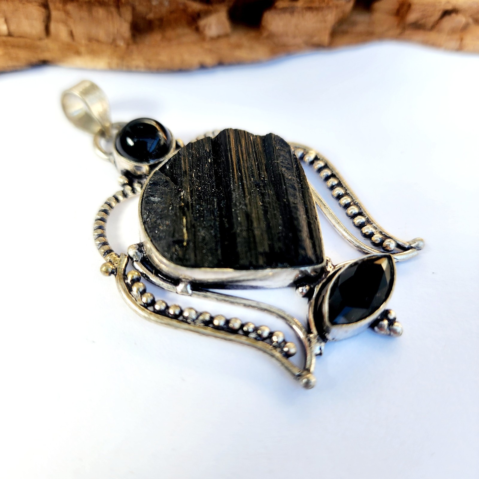 Sterling silver tourmaline & BLACK onyx PENDANT STONE INLAY & CABOCHONS BEZEL