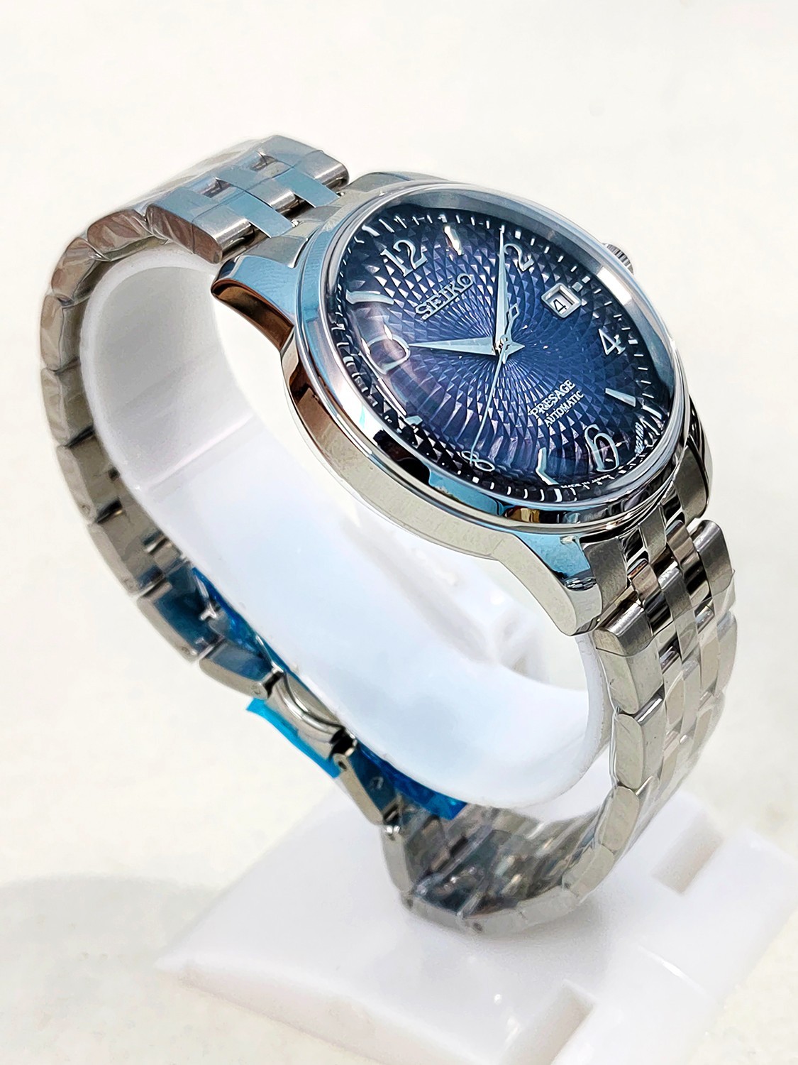 New SEIKO Presage Automatic 24-Jewels Japanese Men’s 4R35 Driven 40mm Wristwatch