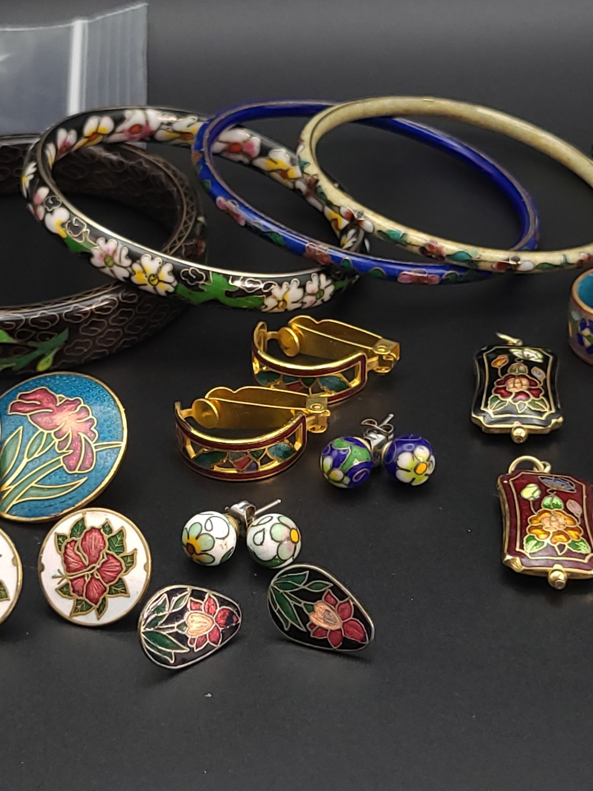 Vintage Cloisonne Jewelry 18 Pc Lot Bangles Earrings Pendants Ring Necklace
