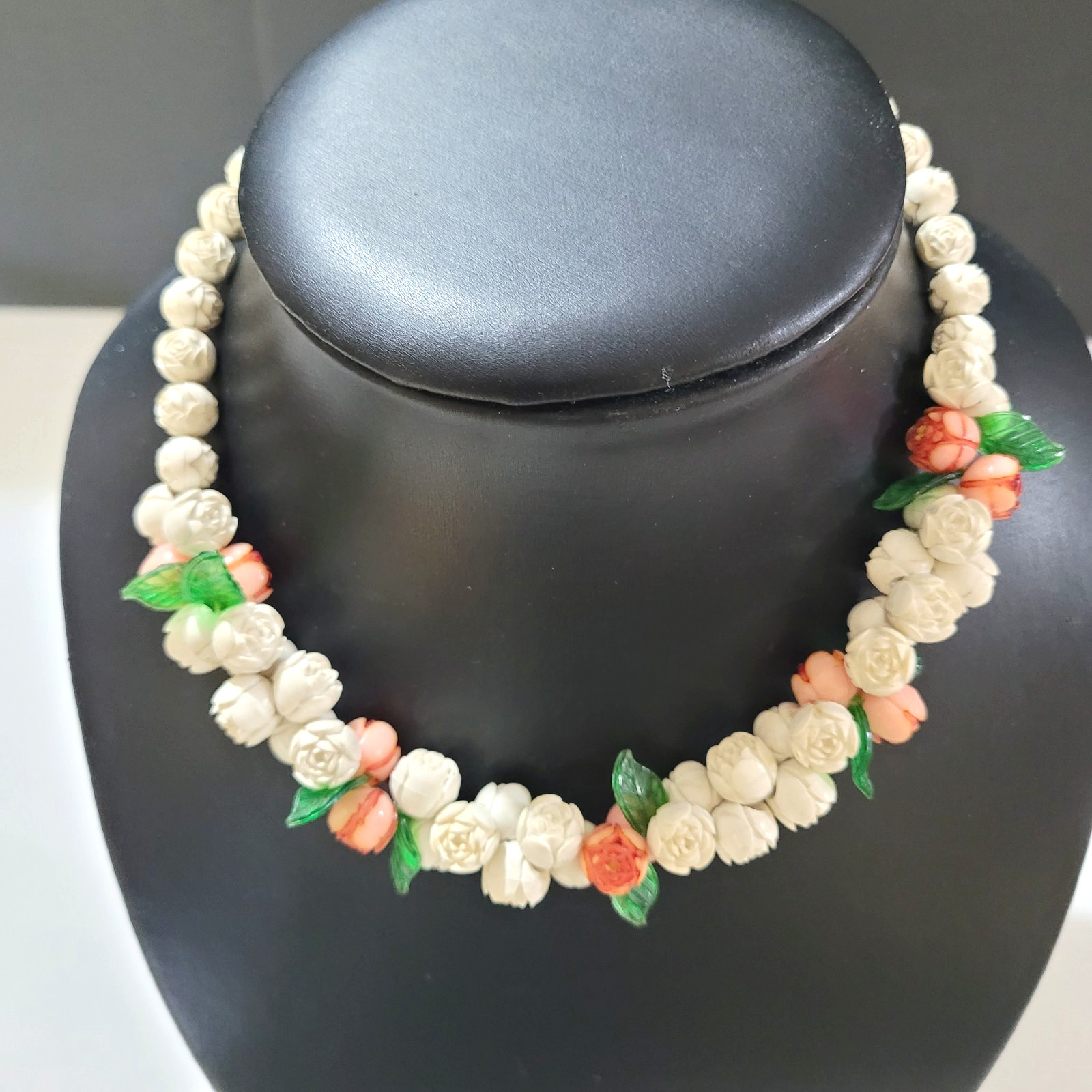 Art Deco Celluloid Rose Bud 1930s Necklace Carved Antique 16″ Long MCM