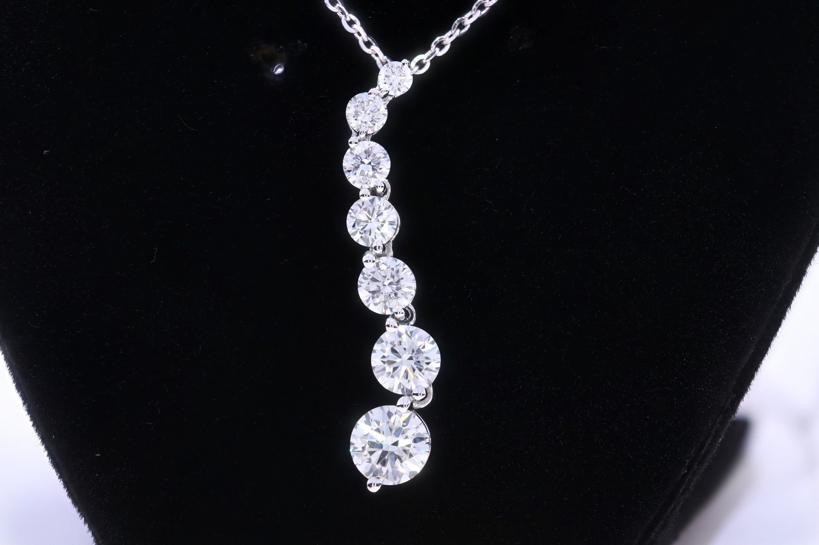 1.50 Ct F VS Round Lab Grown Diamond Pendant 14k Yellow Gold Certified