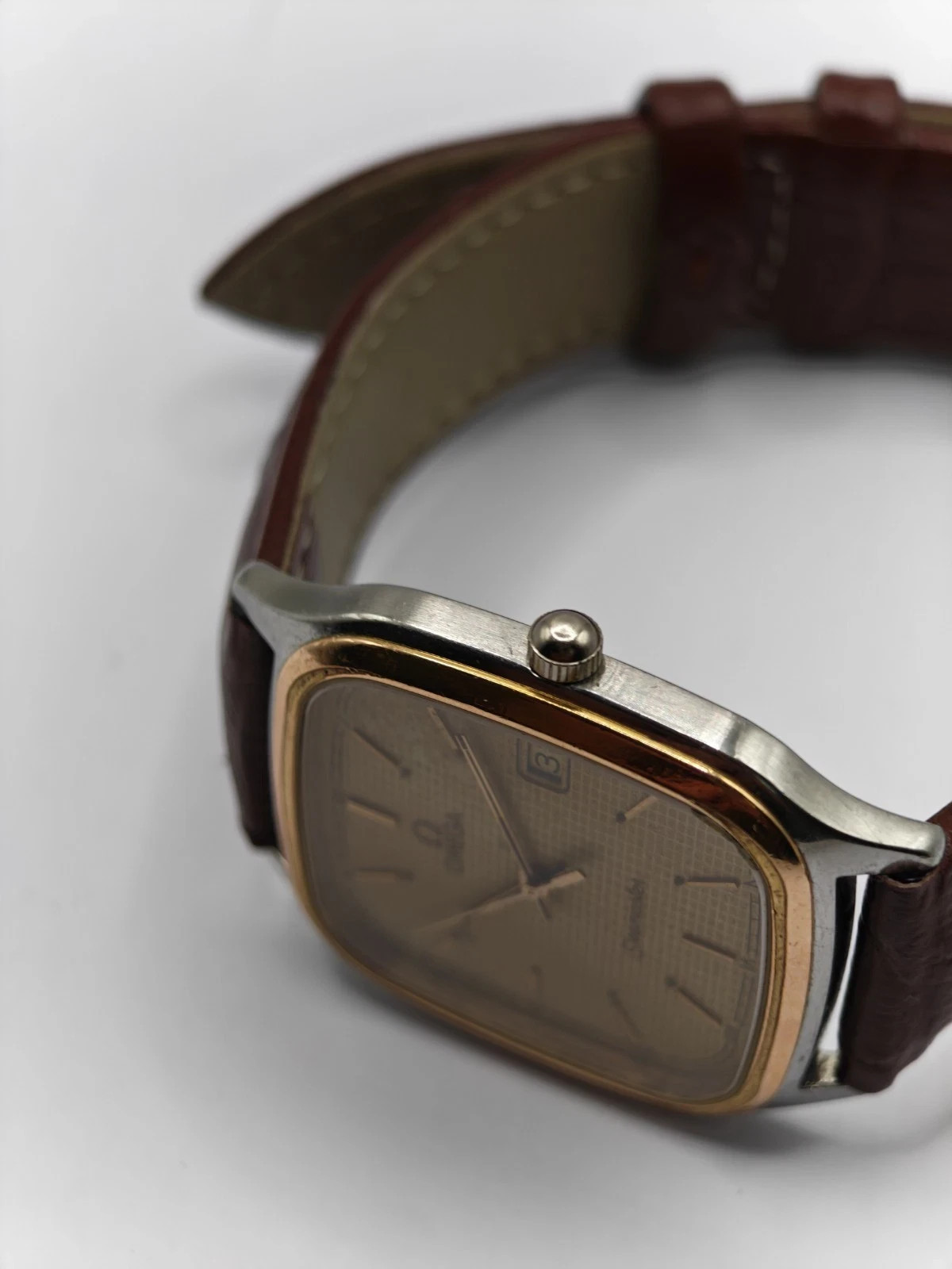 Vintage Omega Seamaster Quartz Ref.396.1011 Cal.1430 Gold Waffle Dial Watch