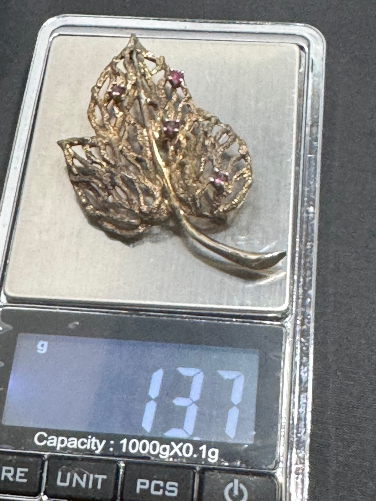 F-083 Vtg Les Bernard Sterling Silver Gold-Wash Brooch Leaf Design Topaz?